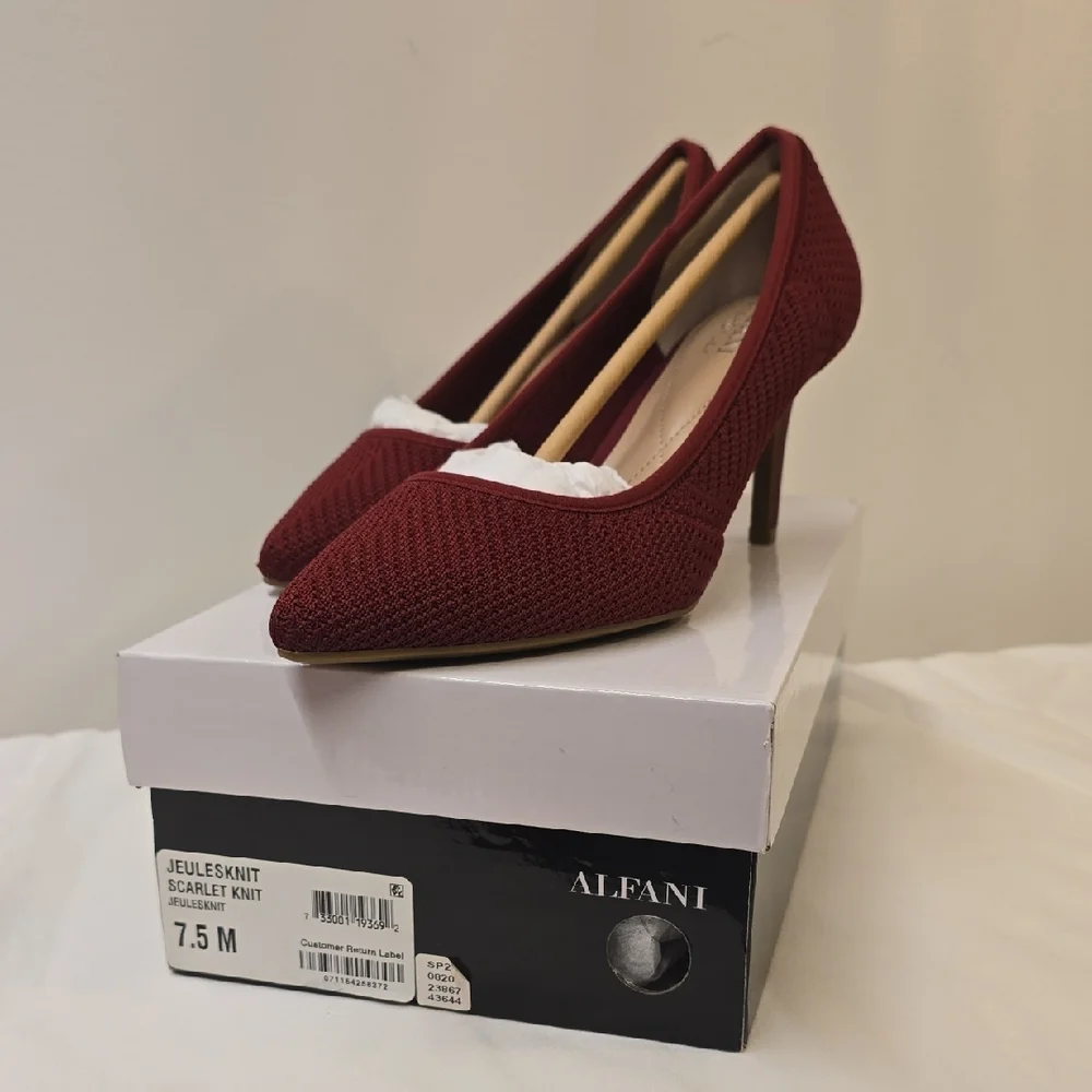 Alfani Scarlet Knit Pointed-Toe Pumps in Wine Red